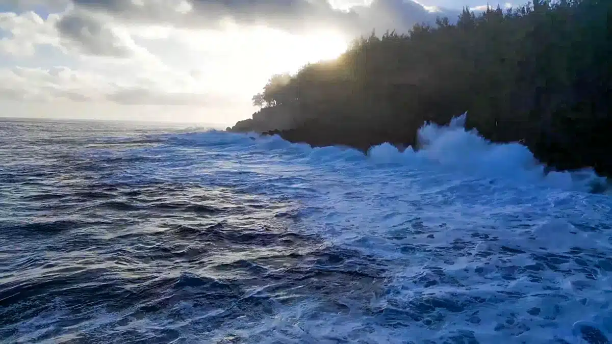 Hawaii - Big Island Waves